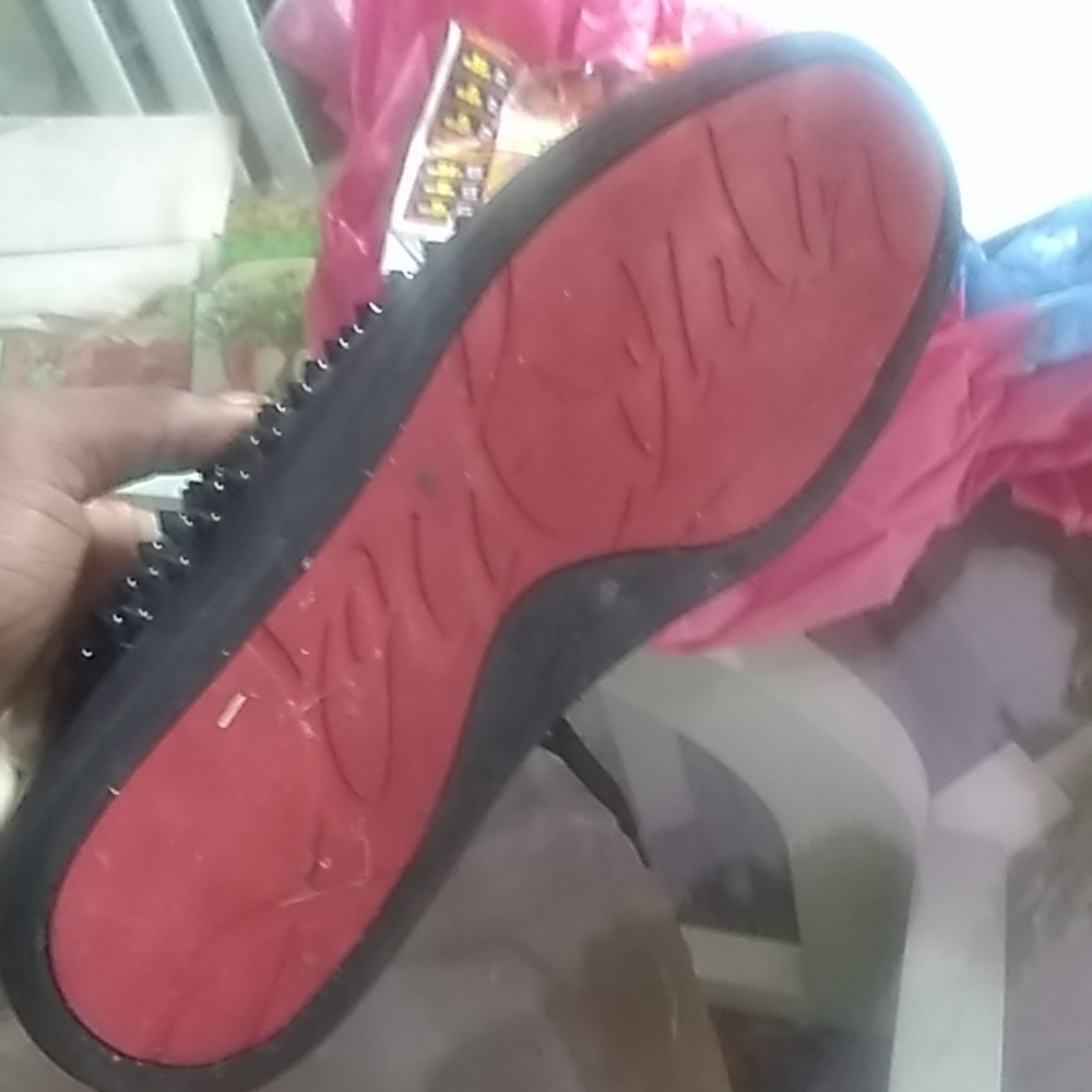 Red bottoms - Picture 3 of 3